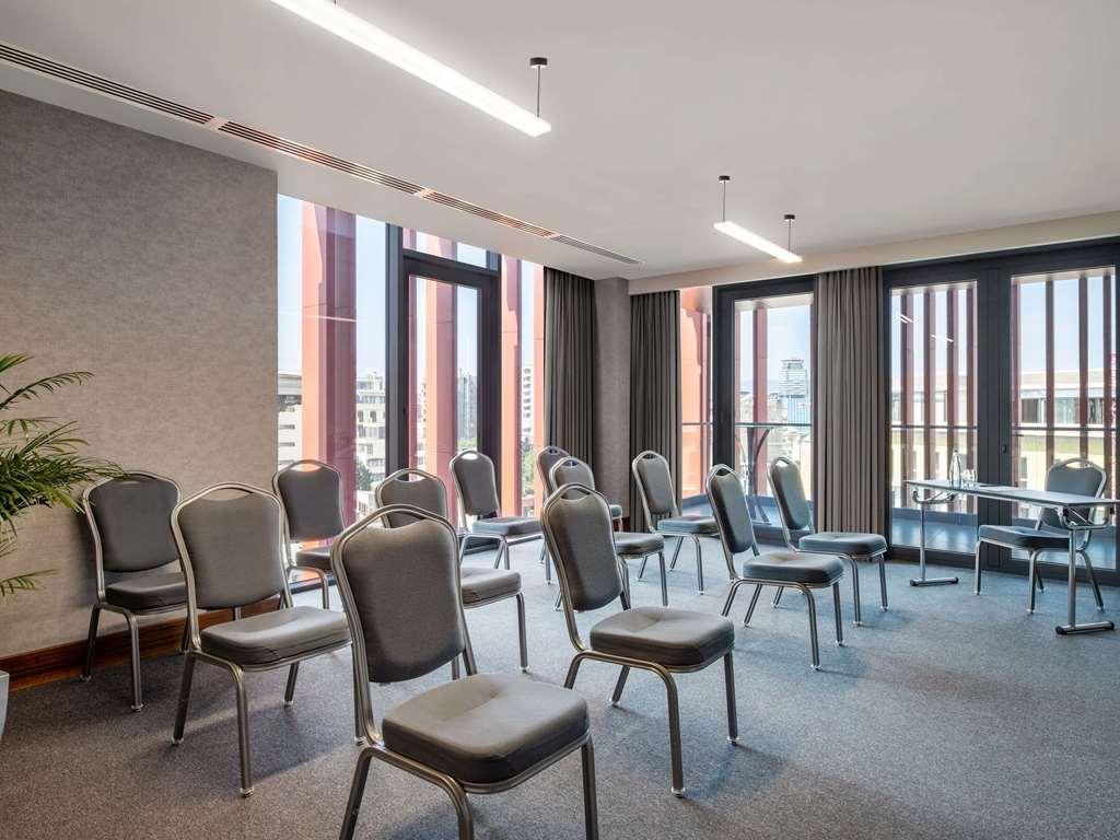Tbilisi Philharmonia Apartment Удобства фото